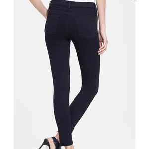 Frame Denim. Le Skinny de Jeanne